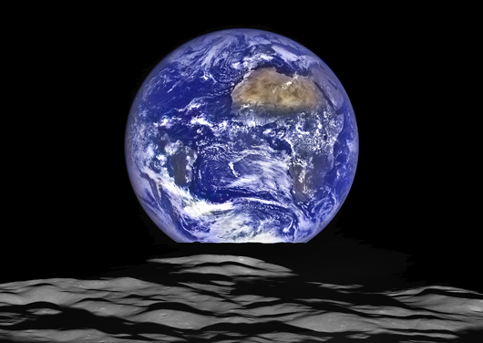earth_and_MoonLimb_cutDec2015_web